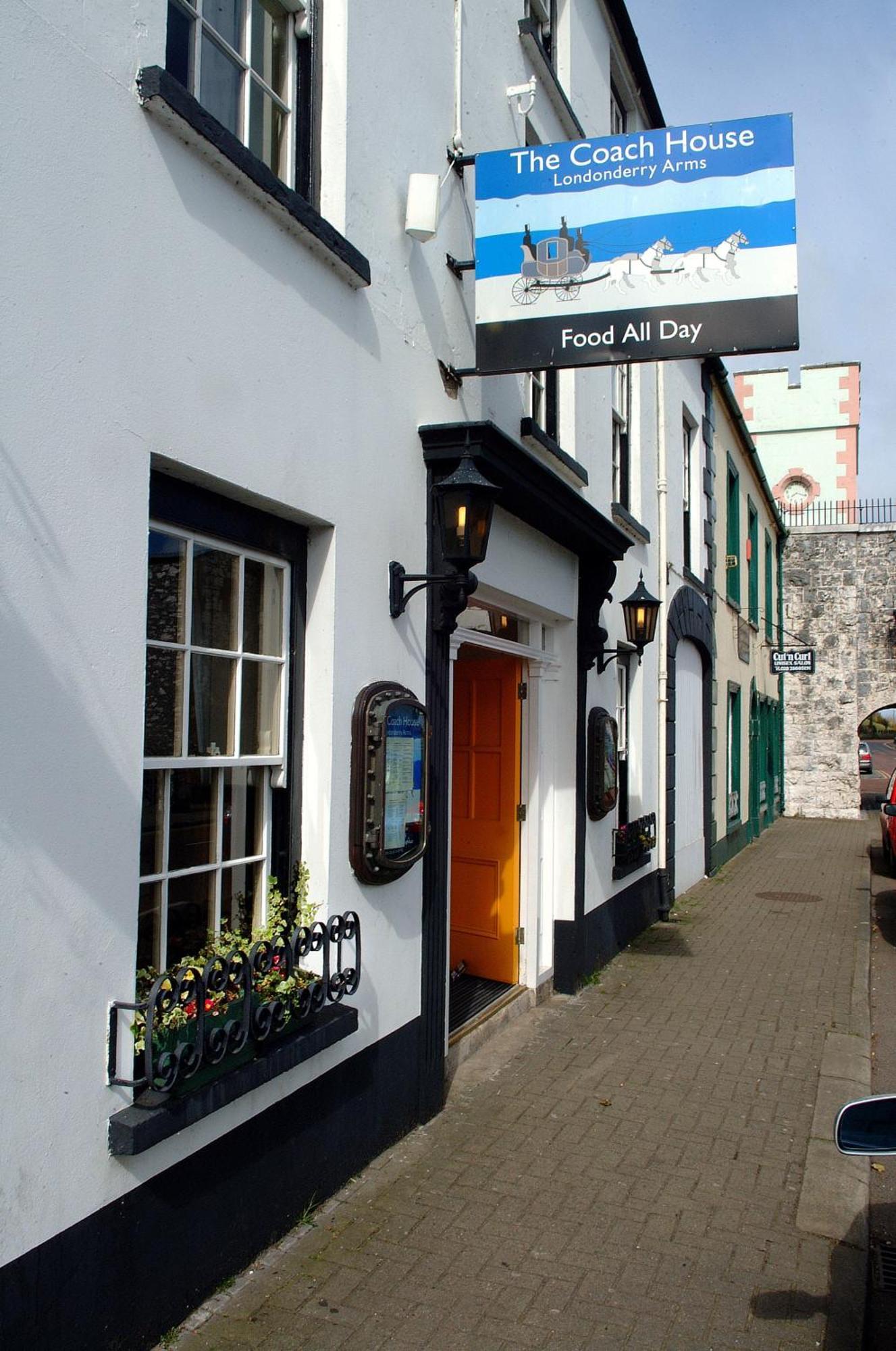 Londonderry Arms Hotel Carnlough Exterior foto