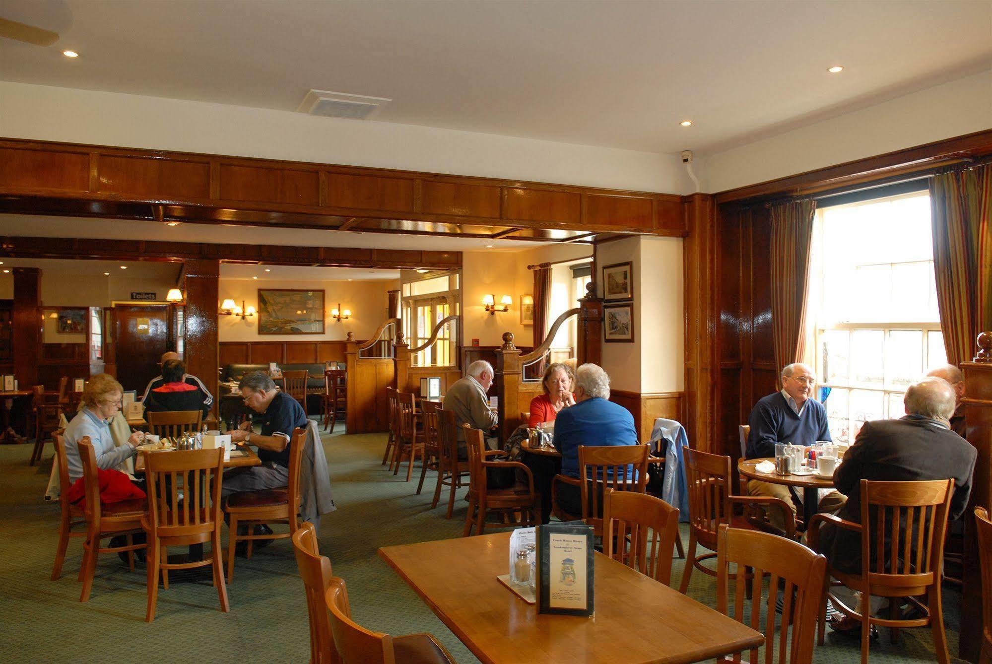 Londonderry Arms Hotel Carnlough Exterior foto